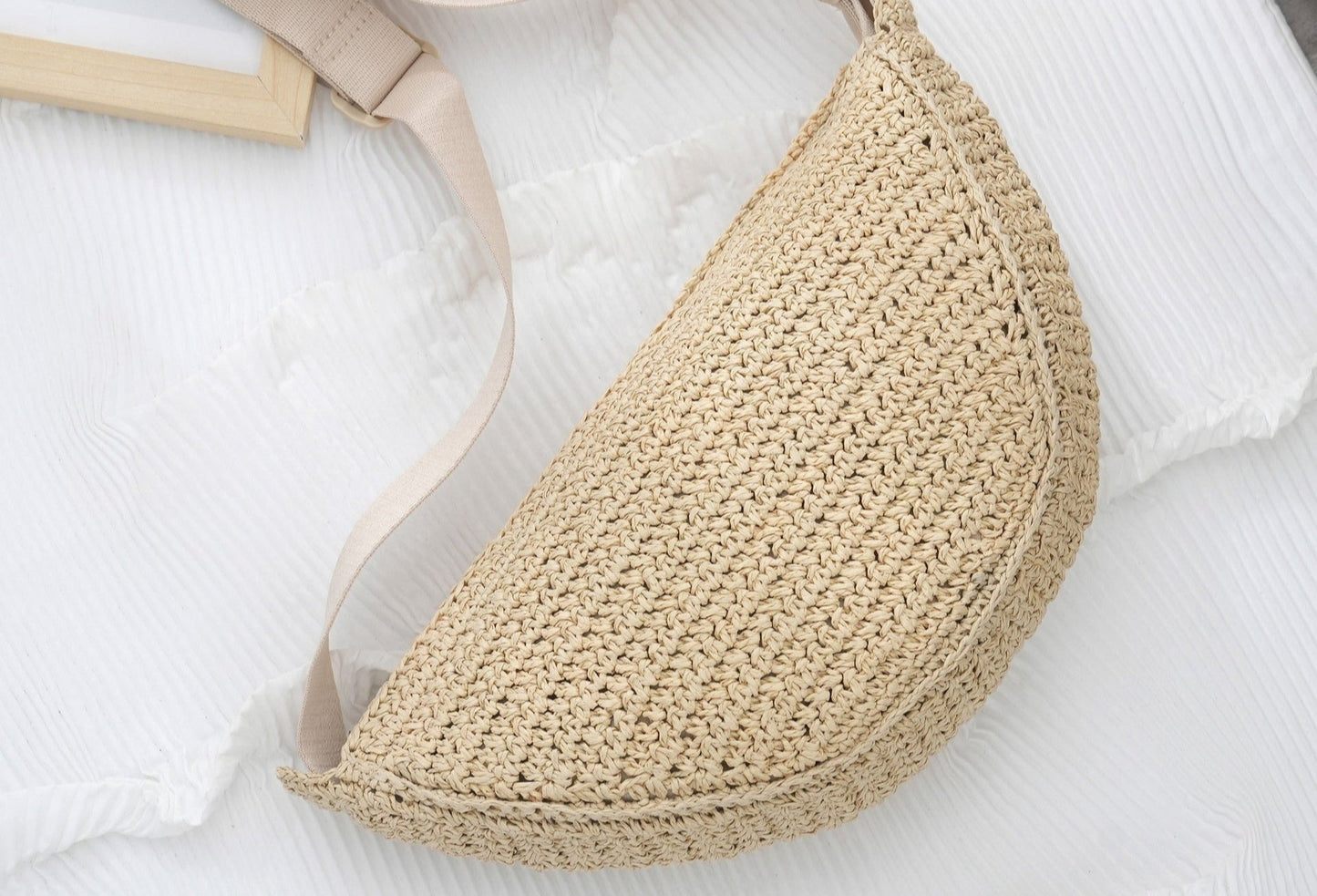 Solara Shell - Sports Crossbody Bag